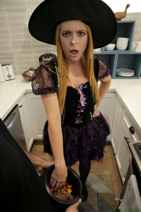 Penny Pax & Haley Reed seduce their man friend while decked out for Halloween
