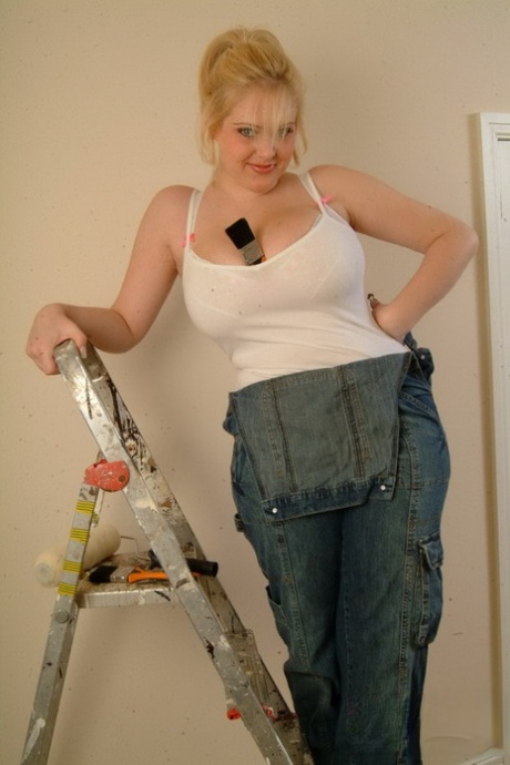 Big titted amateur Ashley Sage Ellison paints & fondles her massive juggs