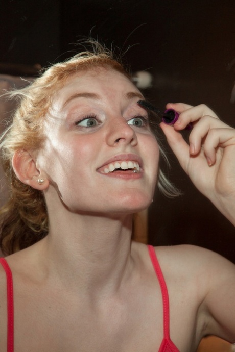 Girlfriend with nice tits Wynne Leonard strips and teases with her attributes