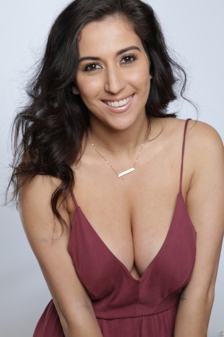 Foxy April O'neil displaying her magical boobs and super hairy twat