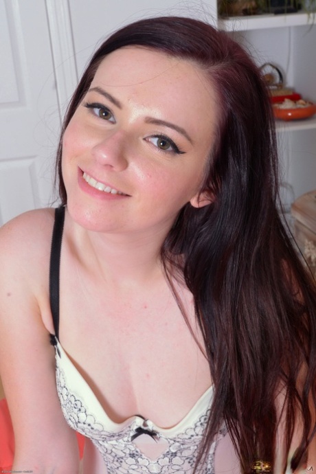 Cute amateur teen Karlie Brooks unveils her tits and spreads her pussy lips