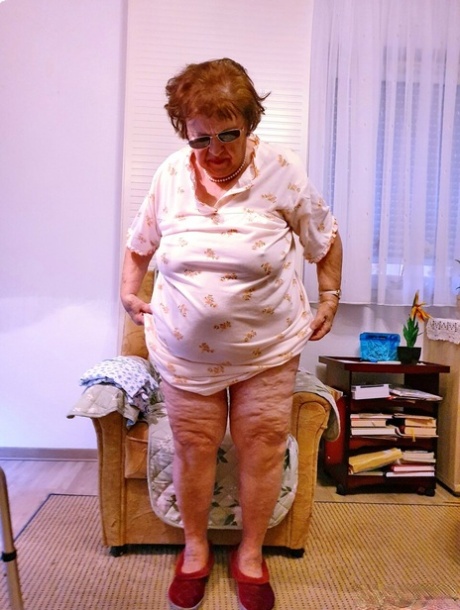 Fat old granny in sunglasses Petljura shows off her body and big tits