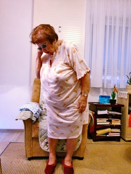 Fat old granny in sunglasses Petljura shows off her body and big tits