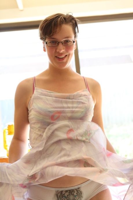Ersties Porn Pics